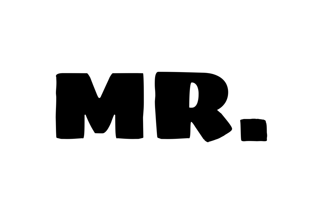 Photo "MR." Première lettre du nom et prénom Margot RUCH en noir.
